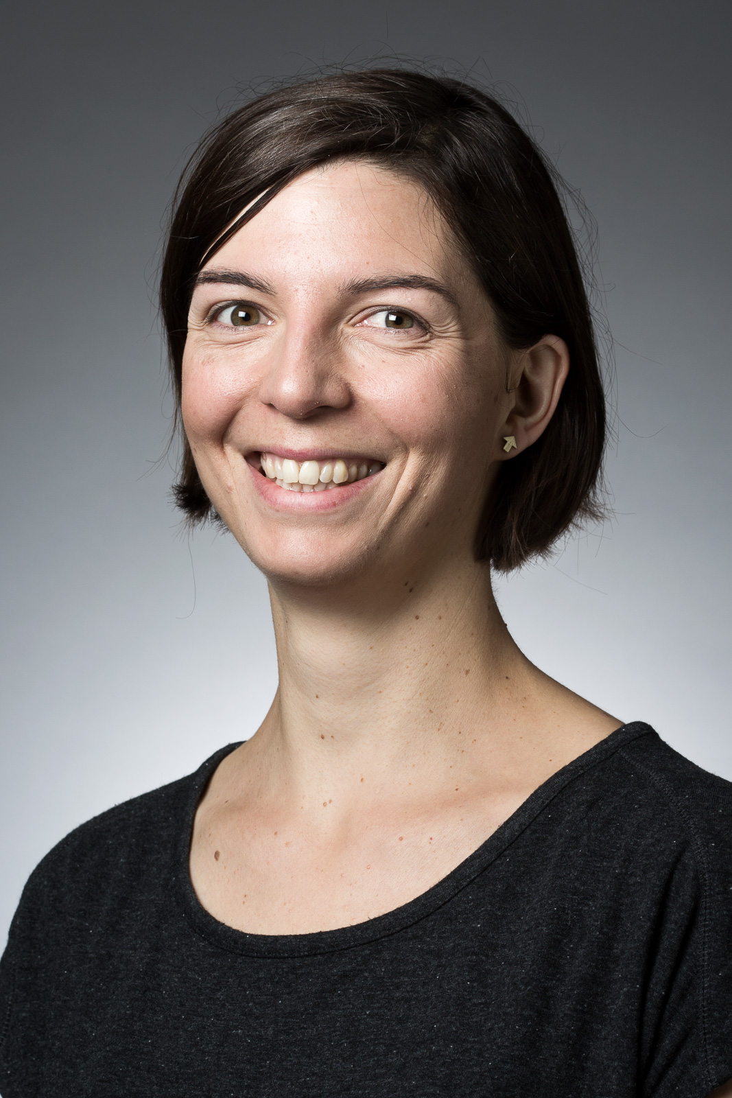 Det giver færre blodpropper i hjernen, hvis kosten er grøn. Det viser et forskningsresultat, som Christina Dahm blandt andet står bag. Foto: AU Kommunikation. Det giver færre blodpropper i hjernen, hvis kosten er grøn. Det viser et forskningsresultat, som Christina Dahm blandt andet står bag. Foto: AU Kommunikation.
