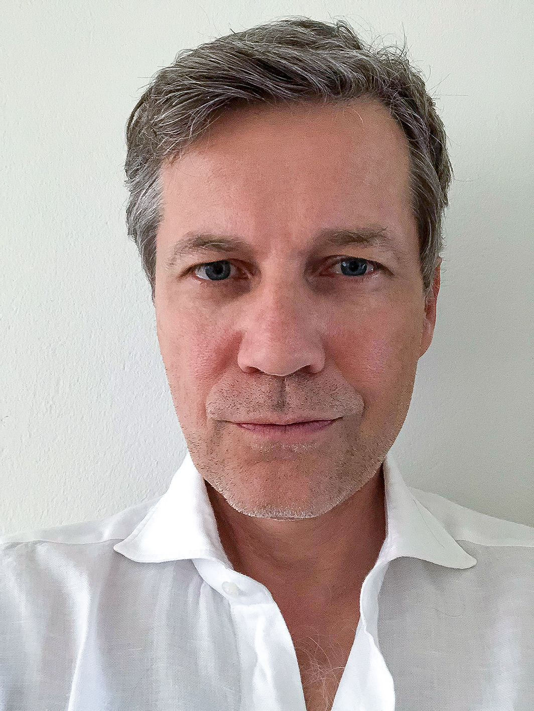 Overlæge Thomas Fichtner Bendtsen kan som ny klinisk professor udvide sit forskningsfelt, så han fremover også kan hjælpe patienter med langvarige og kroniske smerter. Foto: privat.