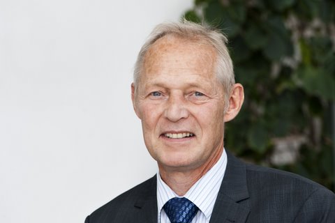 Hans Stødkilde-Jørgensen med forskerhold kan snart tilbyde en ny type skanning på Aarhus Universitetshospital. Det sker efter en fornyet bevilling på 17,5 millioner kroner fra A.P. Møller og Hustru Chastine Mc-Kinney Møllers Fond til almene Formaal. Hans Stødkilde-Jørgensen med forskerhold kan snart tilbyde en ny type skanning på Aarhus Universitetshospital. Det sker efter en fornyet bevilling på 17,5 millioner kroner fra A.P. Møller og Hustru Chastine Mc-Kinney Møllers Fond til almene Formaal.