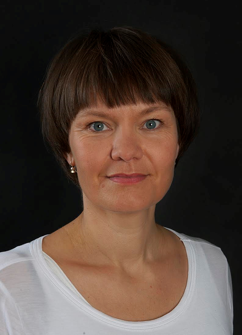 Ny dr.med. Lene Vase har netop forsvaret sin doktordisputats om placebo-faktorers indflydelse på behandling i klinisk praksis. Foto: Pernille Holm Andersen.