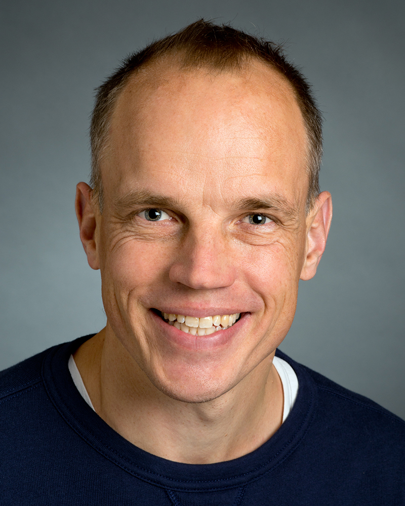 Ny klinisk professor Peter Jepsen fra Institut for Klinisk Medicin beskæftiger sig særligt med alkoholrelateret leversygdom og kræftsygdomme opstået i leveren. Foto: Mimosa Foto. Ny klinisk professor Peter Jepsen fra Institut for Klinisk Medicin beskæftiger sig særligt med alkoholrelateret leversygdom og kræftsygdomme opstået i leveren. Foto: Mimosa Foto.