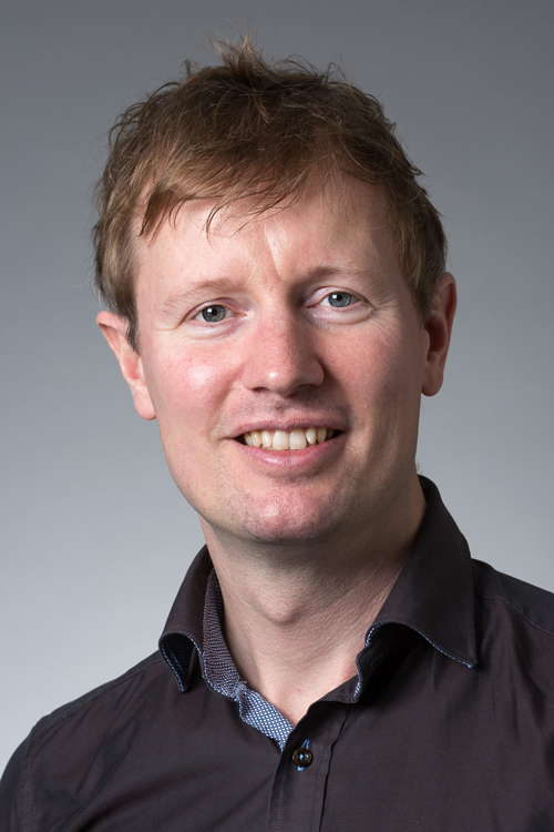 Lektor og ph.d. Simon Glerup er fakultetets største forskertalent og modtager af Jens Christian Skou-prisen 2017. Foto: Lars Kruse/AU.